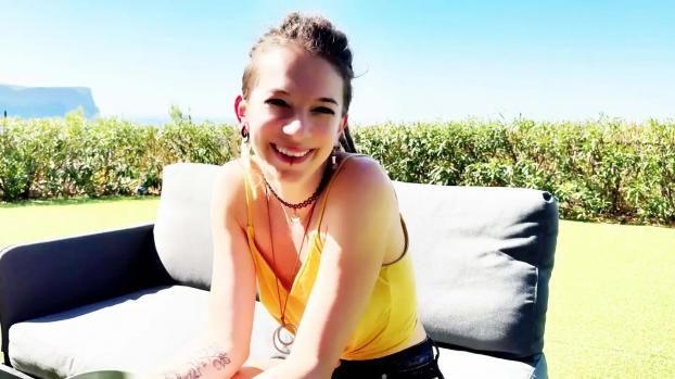 jacquieetmicheltv – Eva & Lyia – Eva gets lost in sensuality with Lyia…