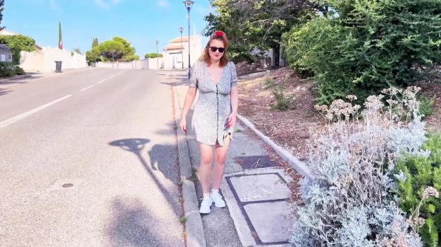 jacquieetmicheltv – Charlotte – 32 years old, medical secretary in Pau!