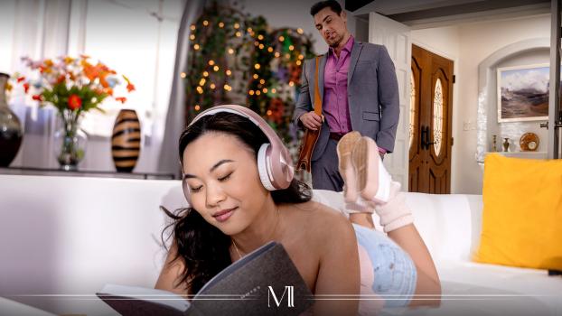 ModernDaySins – Kimmy Kimm – Sitter Swallows Her Squirt