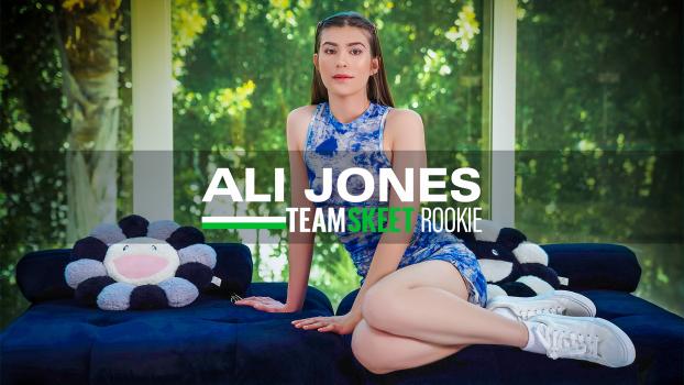 She’sNew – Newcomer Ali Jones Loves Step-Daddy Porn and Bondage