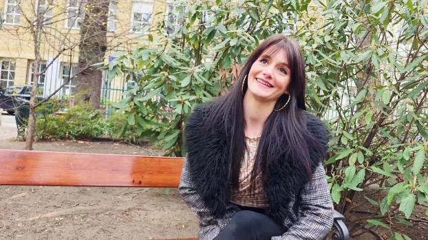 jacquieetmicheltv – Tina, 33, takes it step by step…