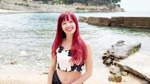 jacquieetmicheltv – Chaarlene, 30 years old, from Fréjus!