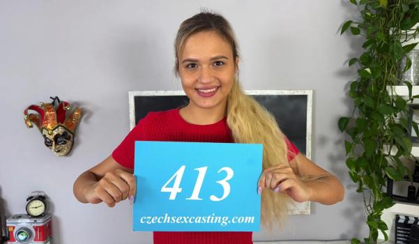 CzechSexCasting – Novella Night – Smiling blonde Russian babe works wonders with her pussy – E413