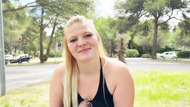 jacquieetmicheltv – Anissa, 22, fucked by two guys at her request!