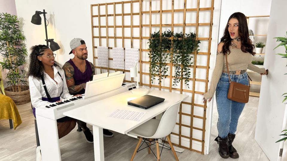 CrazyCollegeGFs – Barbie Rous – Fucking The Piano Tutor