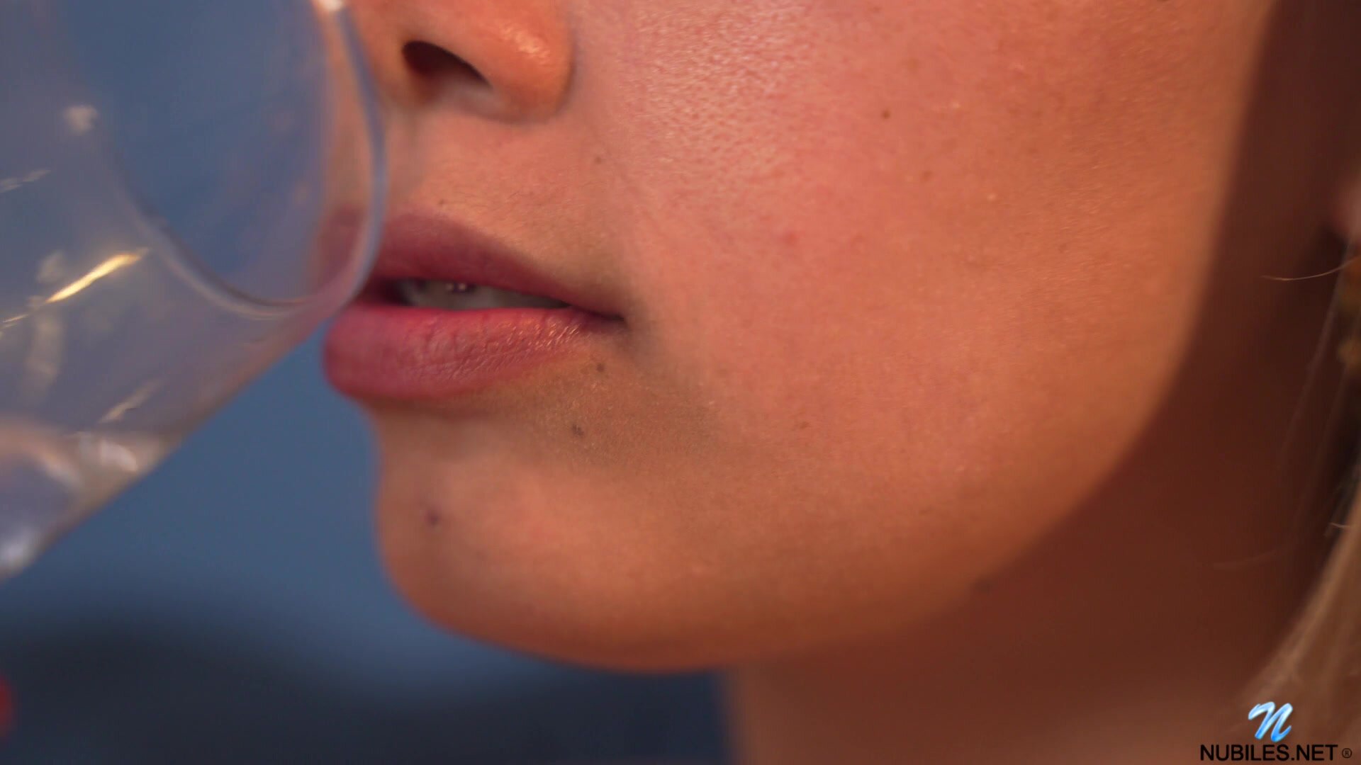 Nubiles – Yennileon Pink Burlesque