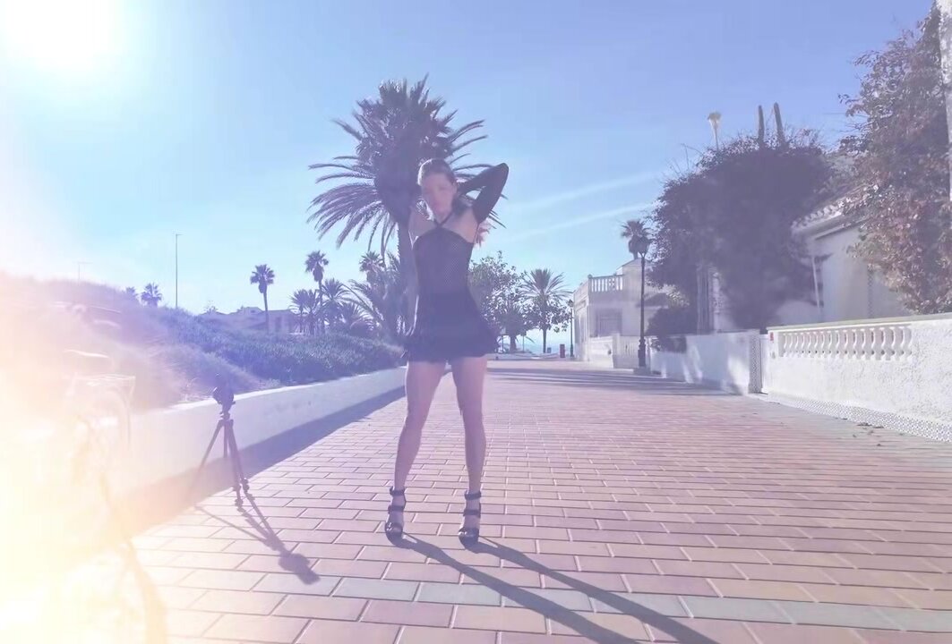 Watch4Beauty 26 02 23 Irene Rouse I Love Cycling XXX