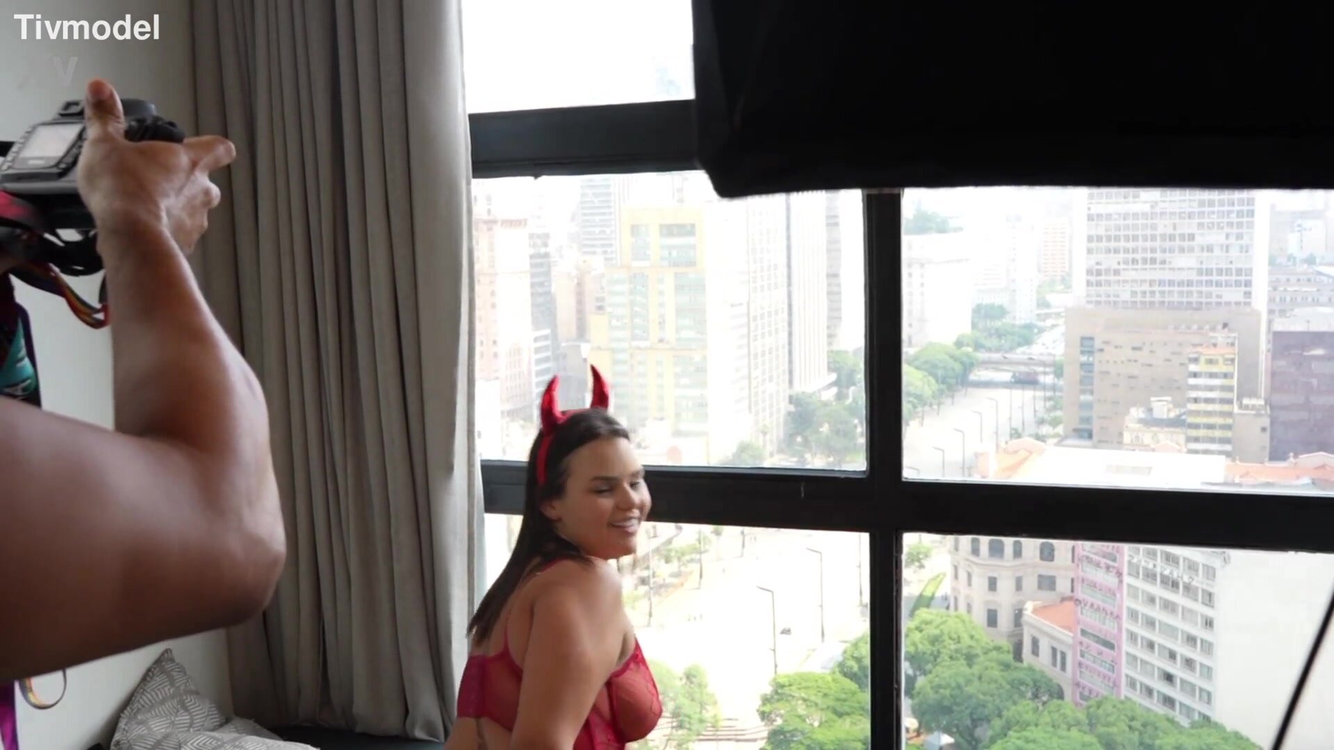 CURVY GIRL WITH A BIG ASS FUCKING DELICIOUSLY