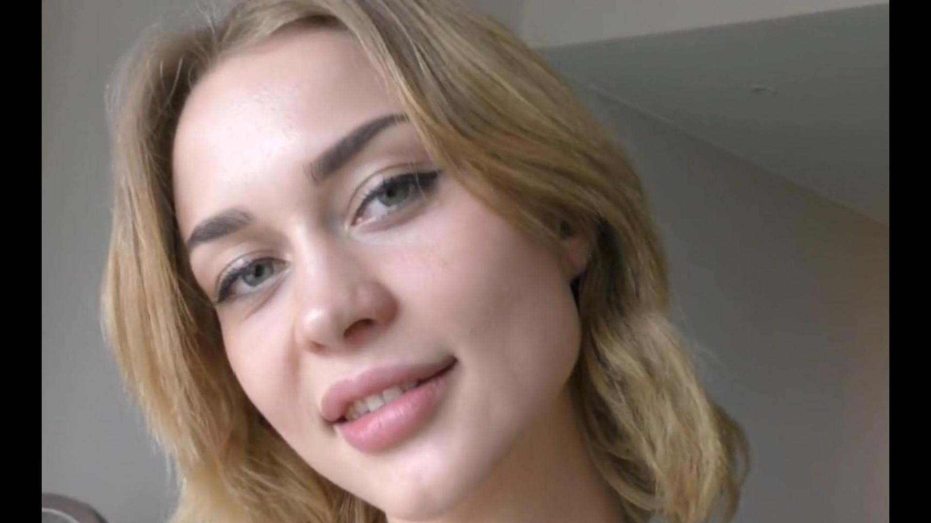 Stunning Blonde Beauty With Big Natural Tits Gets Fucked