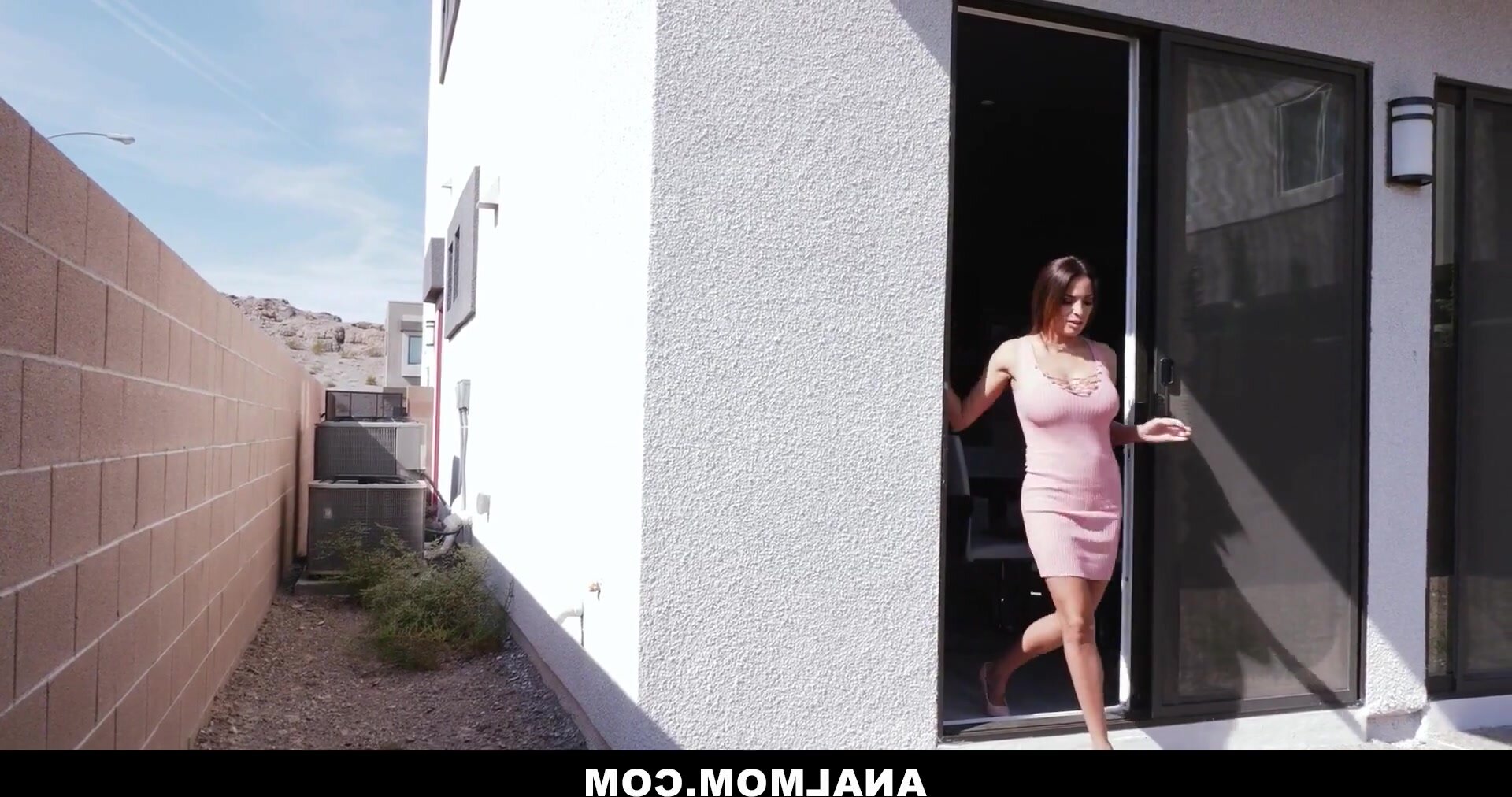 Curvaceous Latina Anissa Kate rewards the repair technician with a close encounter involving her ample cleavage.