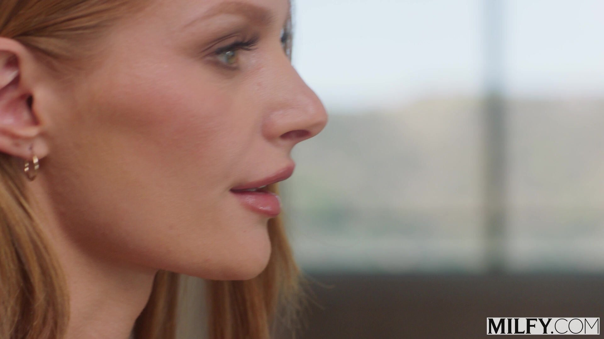 Milfy – Jessi Rae Married Redhead Jessi Trains Her Boy Toy To Be Obedient