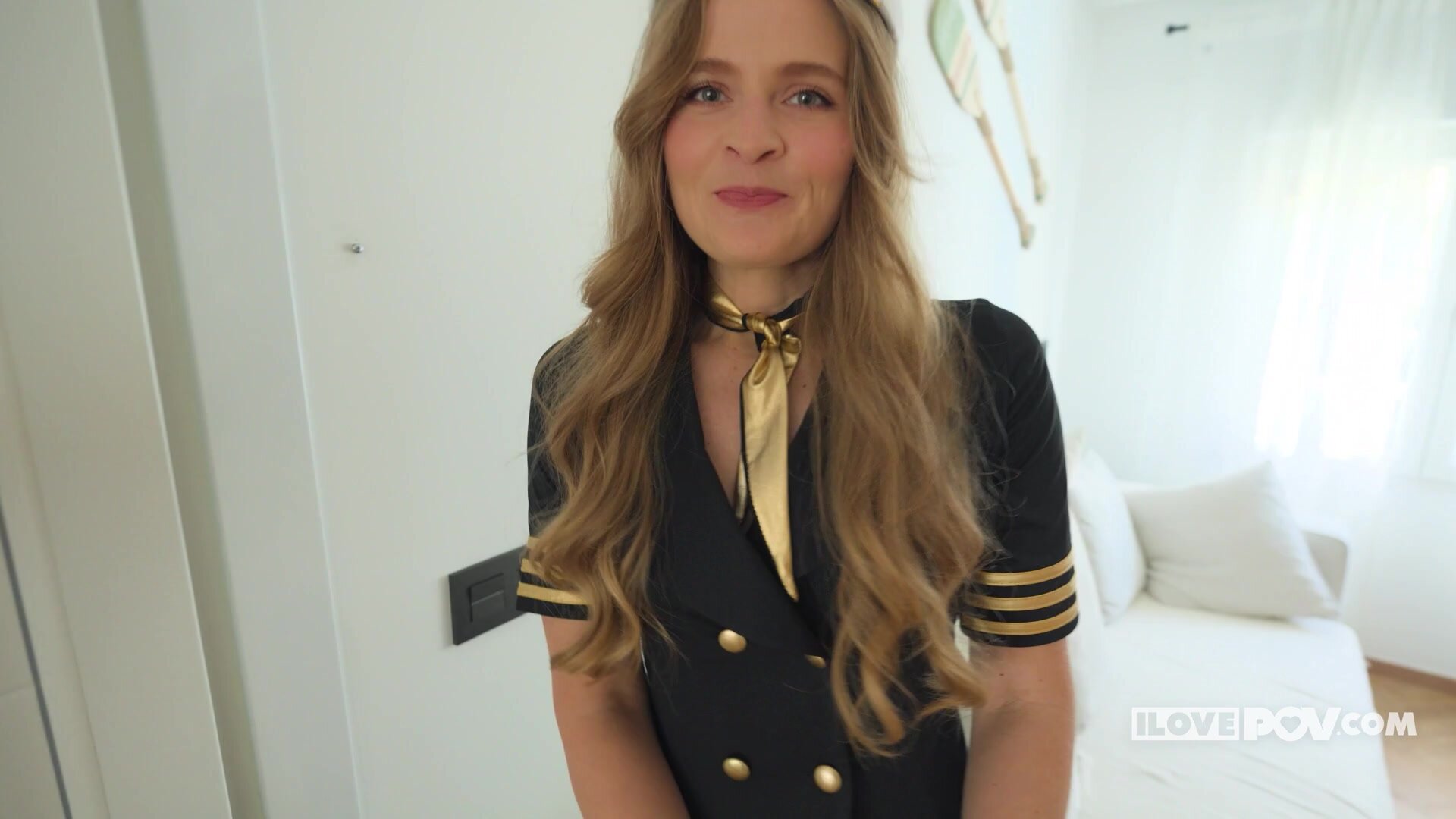 ILovePOV – Kate Kravets Stewardess-Spielereien