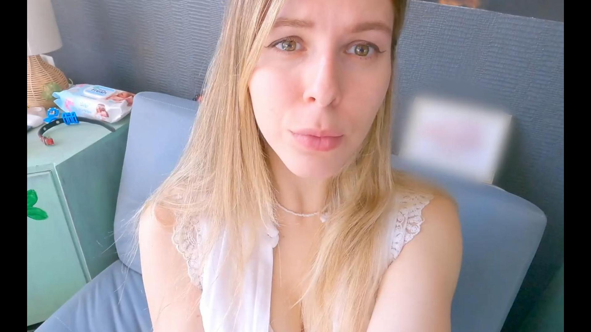 Gorgeous Blonde Russian Teen Fucks A Stranger From The Park