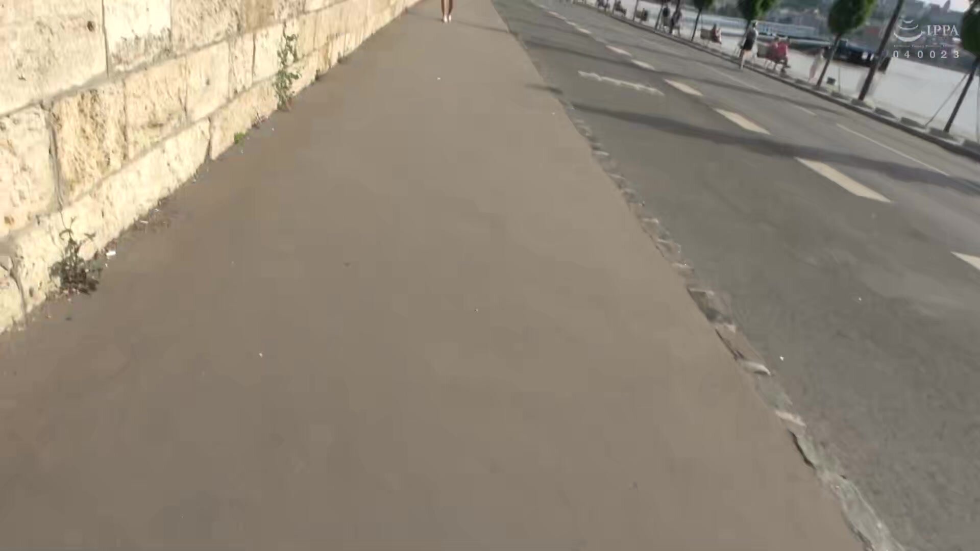 HUSR-289 First time shooting black girl, female college student pick-up, big discovery! Slender beauty.