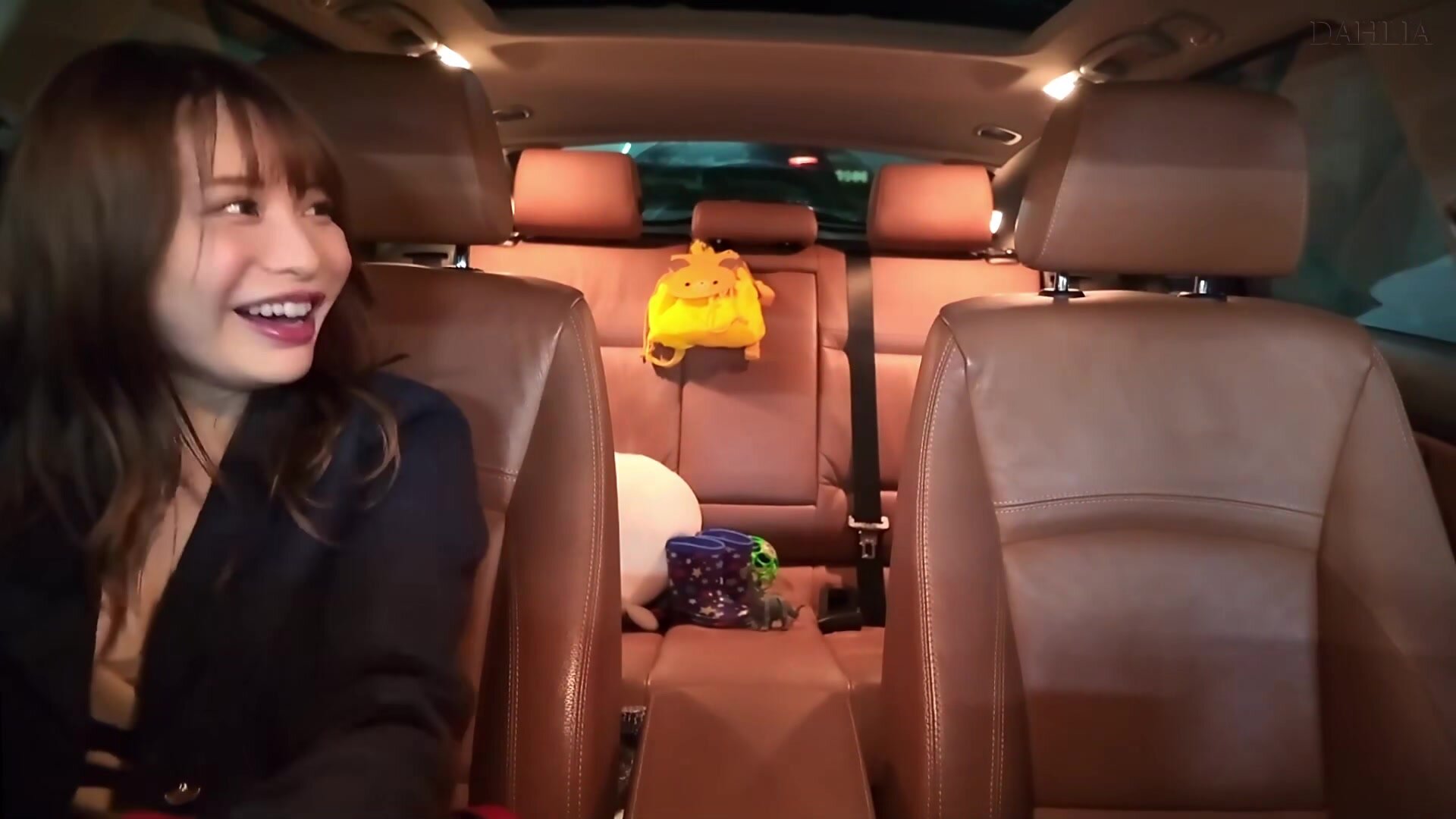 DLDSS-356 #I like men with strong sexual desires A sexually frustrated, extremely horny housewife solicits dicks on her secret social media account and gets her female friend to film her secret affair with a MILF. Maaya Irita