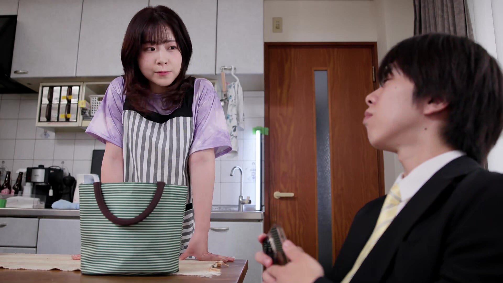 PJAM-028 A semi-nude model wife is stripped naked. She accepted a photoshoot job without much thought, but ended up being stripped naked, had a stranger’s dick thrust into her, and was creampied right next to her husband’s phone. A beautiful wife, Ena Sat