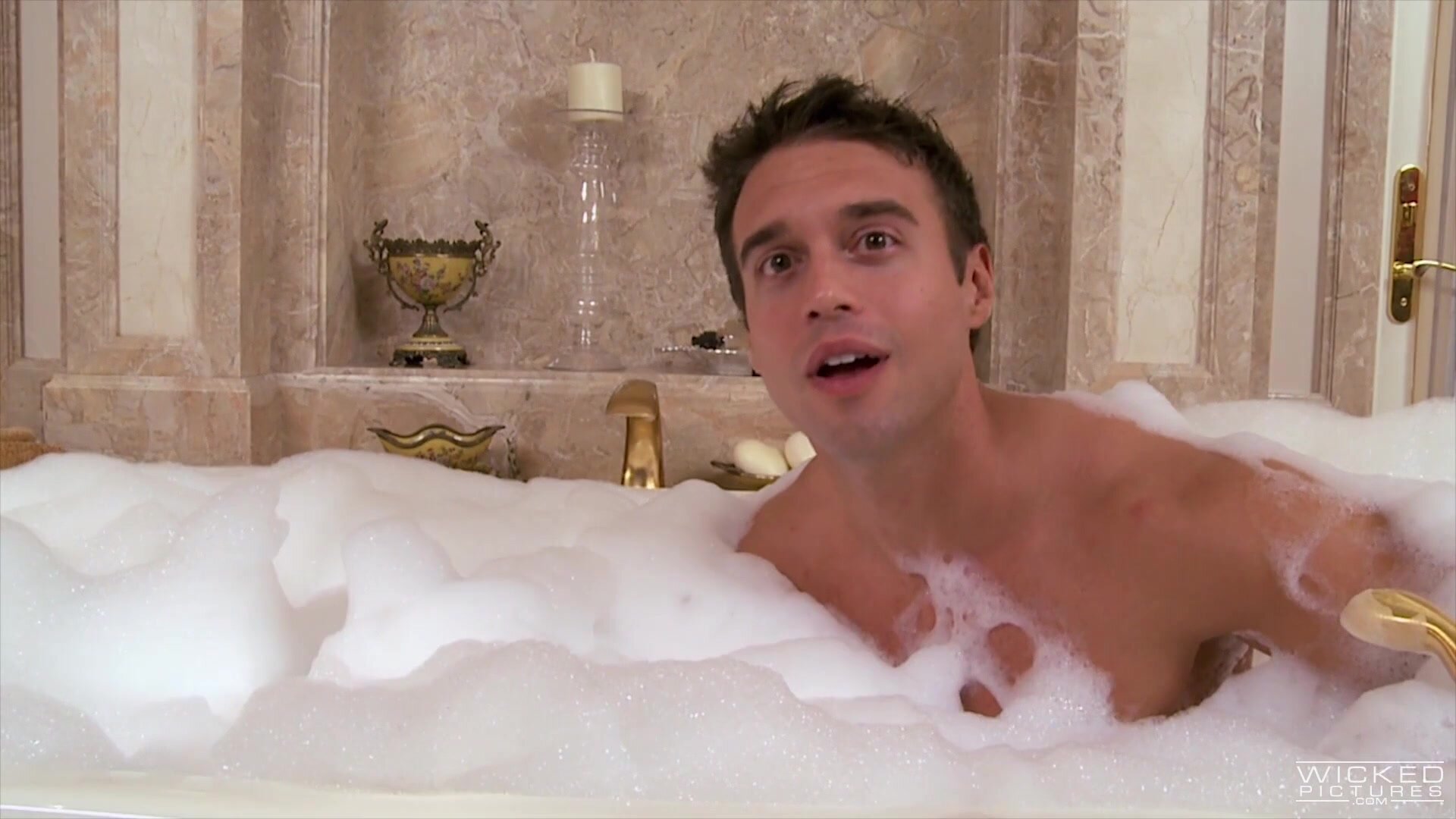 Greatest MILF Of All Time – Lisa Ann 2