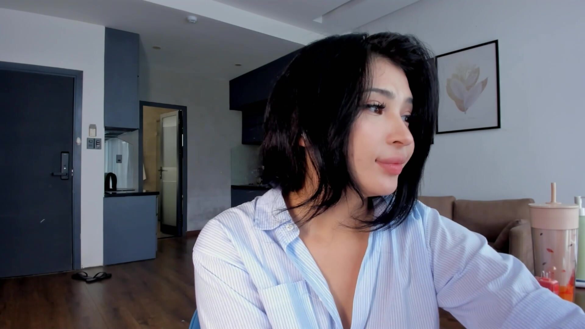 Enjoy cam model Jinny’s best squirting show