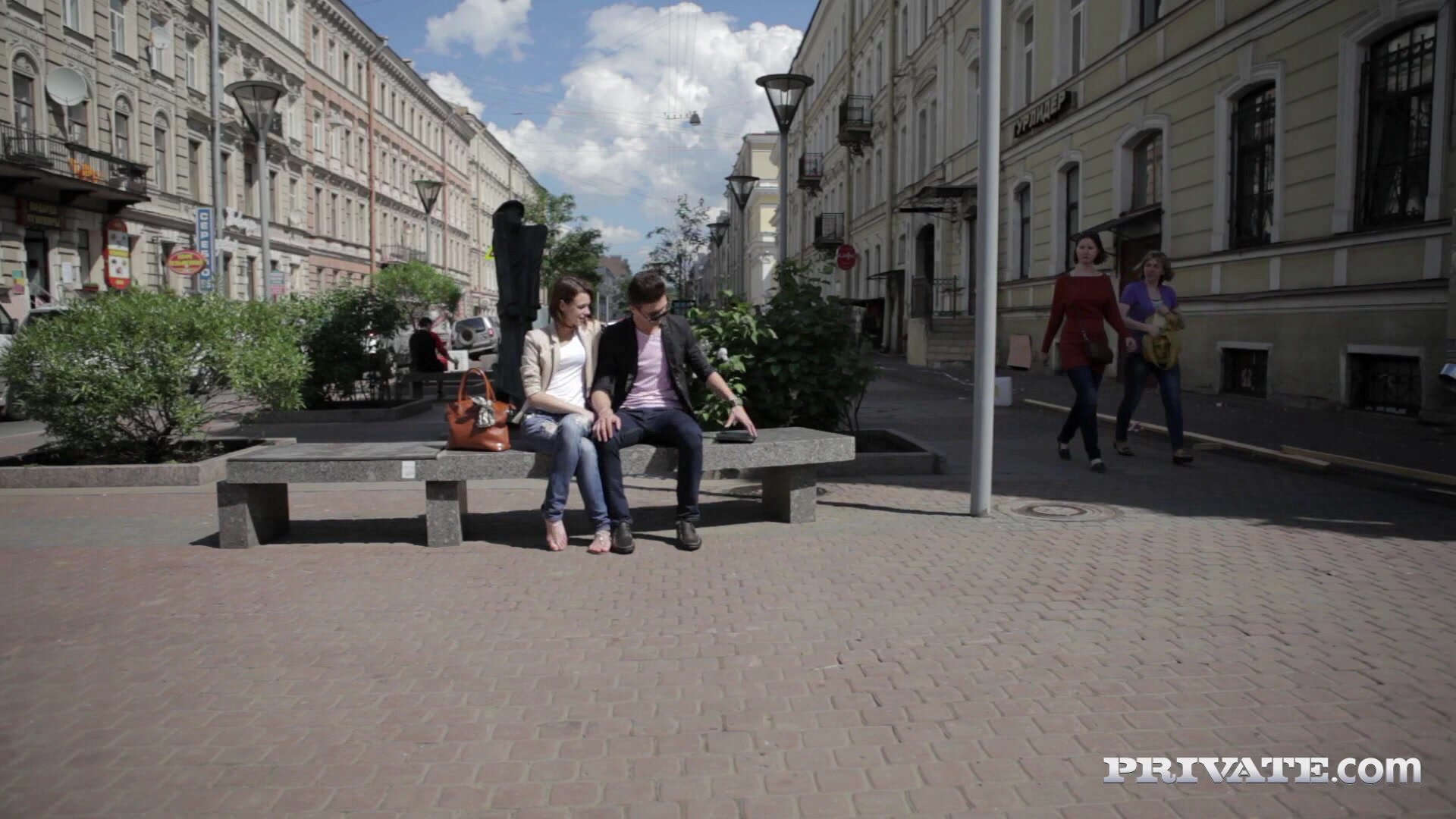 RussianTeenAss – Cute Girl Picks up a Guy on the Street for Hardcore Sex