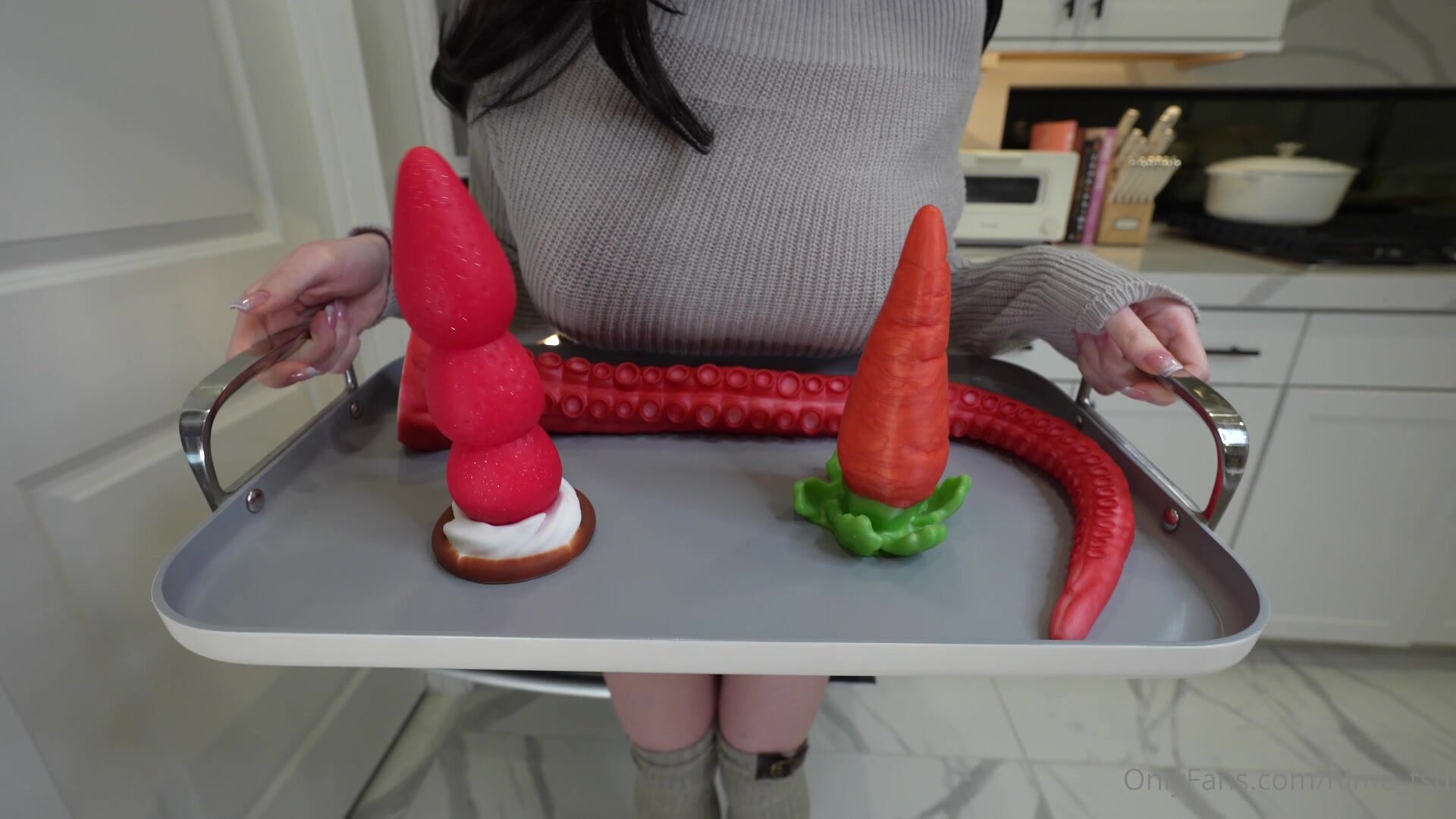 OnlyFans – Hime Tsu – Cooking Hime Ultimate Dildo Test