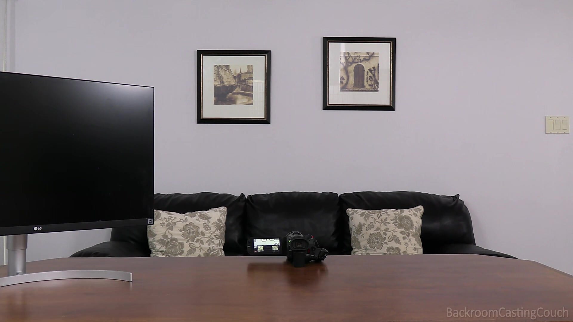 BackroomCastingCouch – Dahlia Butt – Bangin Barista