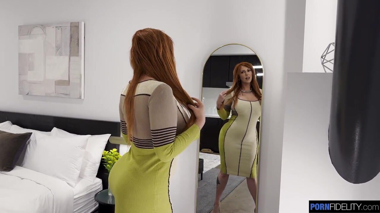 Lquren Pyillips Busty Redhead Milf Enjoys Being Fucked Hard