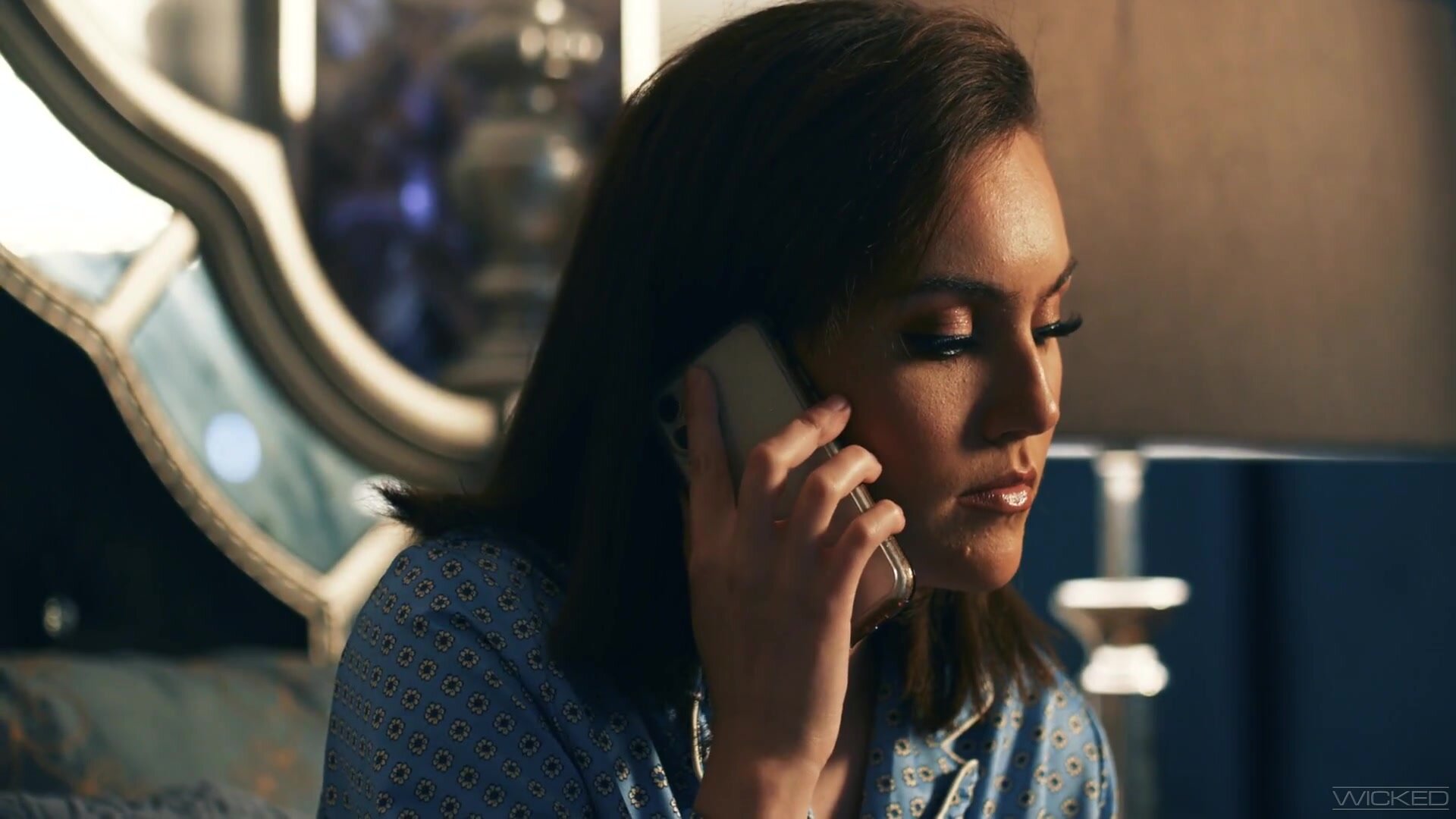 Lpxi Lunq Hot Busty MILF Eager To Feel A Young Cock Inside Her