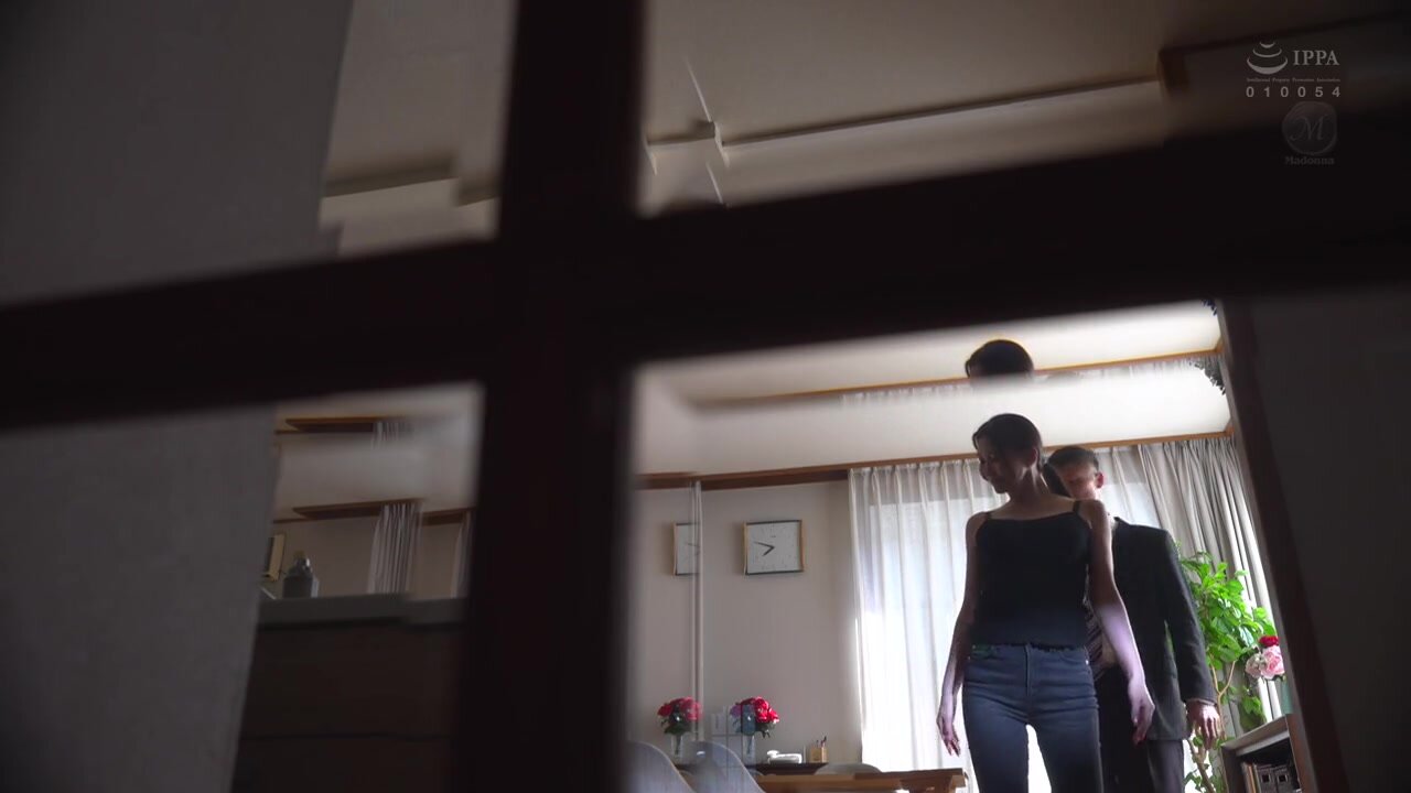 JUR-492 I’m being tamed by my husband’s younger boss and I’m his ‘pet asshole slave’. Ryo Aiyumi