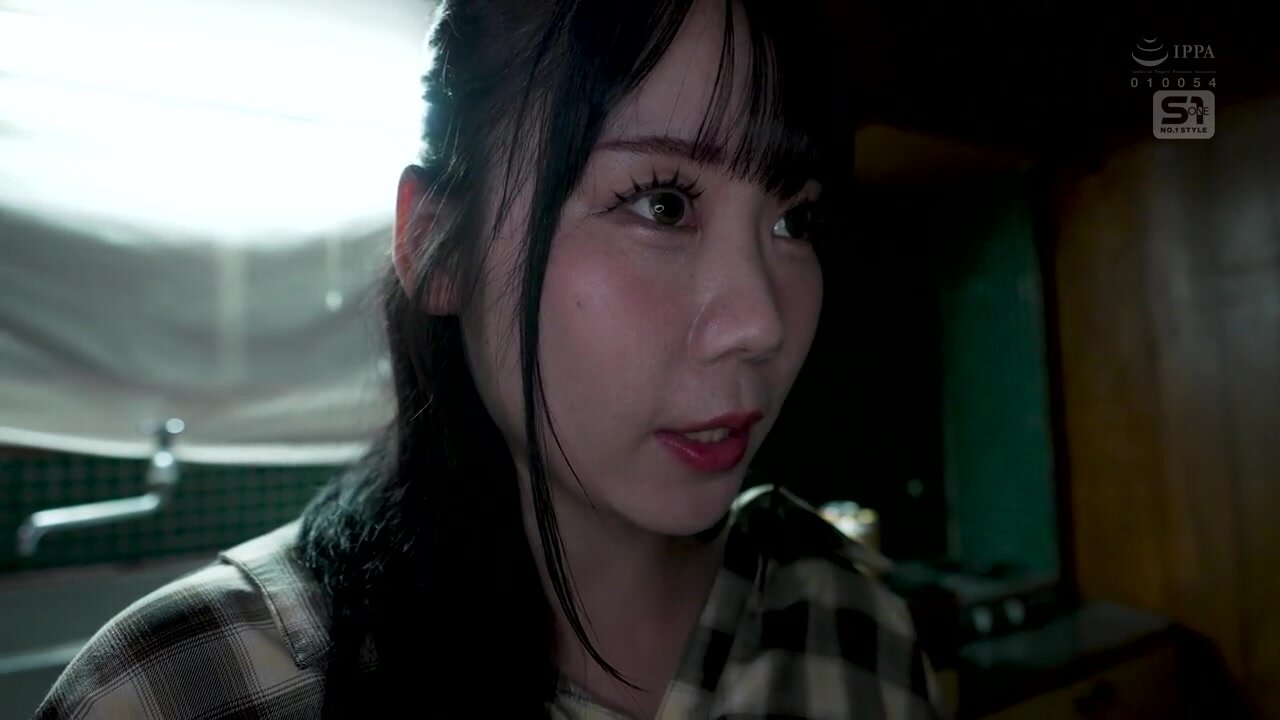 SNOS-114 After her husband runs away in the middle of the night, the young wife with M-cup breasts is taken as a substitute and is taken around as a walking giant masturbator with her breasts exposed. Minami Haru