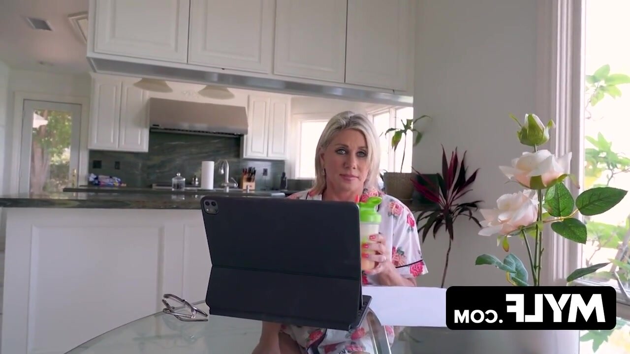 Remain at your residence, mature woman – A fair-haired, azure-eyed older lady entices a youthful and eager gentleman and mounts his rigid erection.