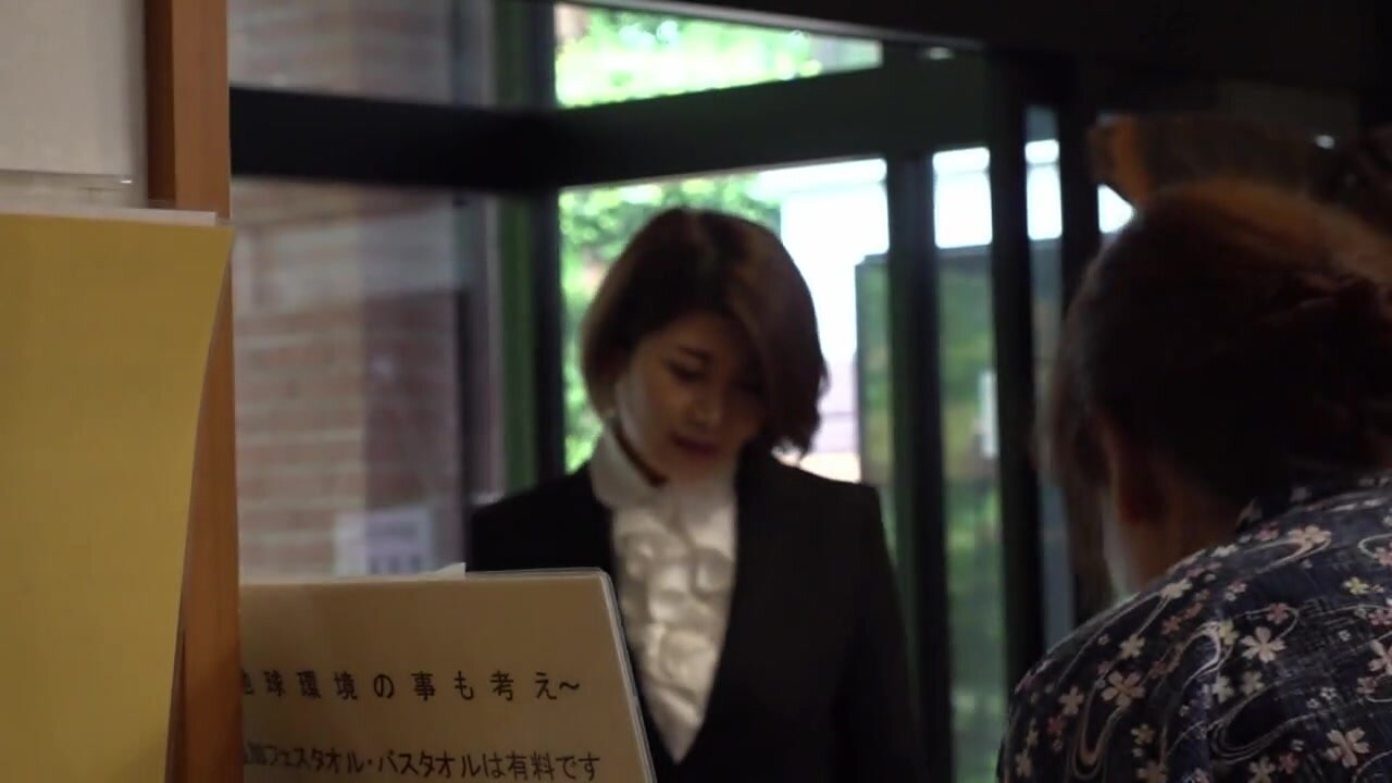 MCSR-618 Deadly Brush Gentleman: Virgins Broken, MILF’s Miraculous Work, 12 Women, 4 Hours