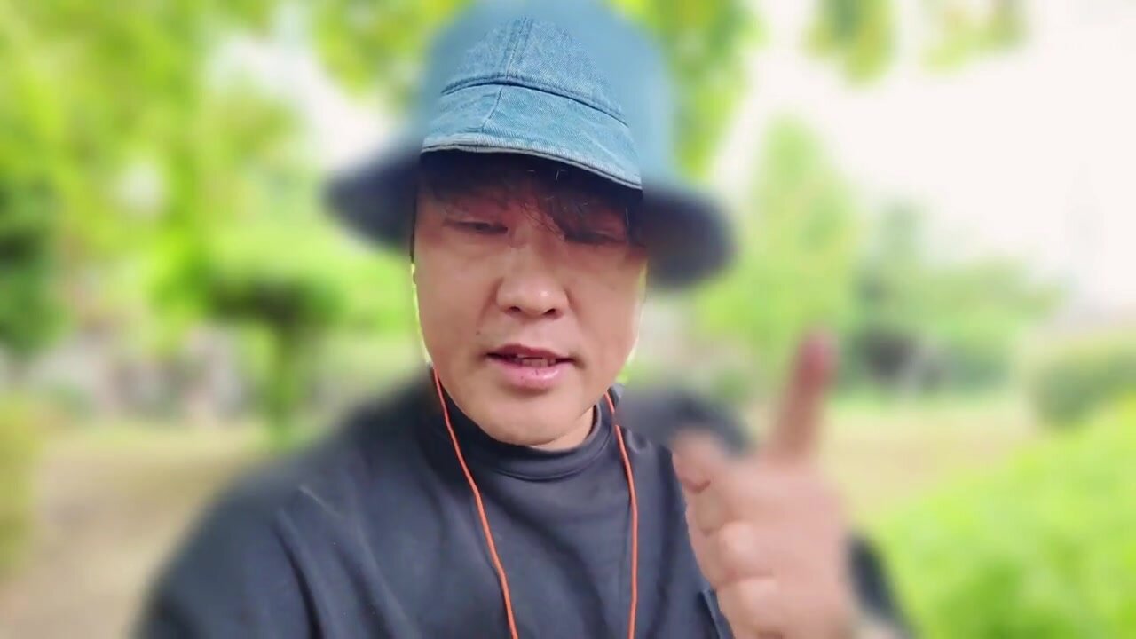 HUNTC-536 These girls are streetwalkers with a reputation for being unreliable! They can negotiate and get away with anything! These girls who are into compensated dating and casual relationships have recently started streetwalking in front of convenience