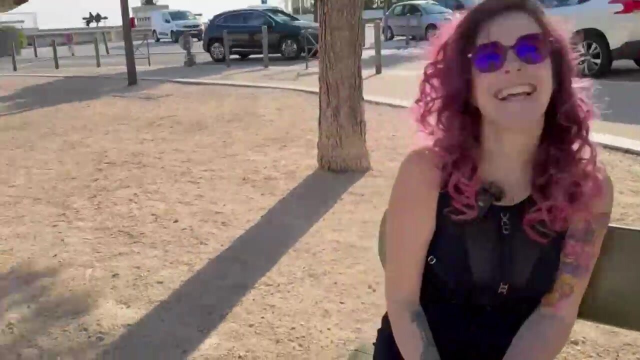 Does Your Ass Receives A Caroler