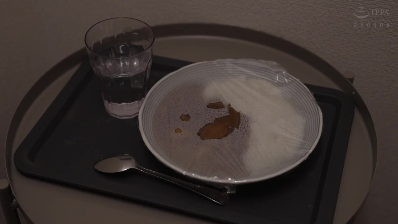 HZGD-332 Yui Hatano, a step-son who has been shut up in his room for the first time in five years, is a sexually insatiable monster who drives his mother to orgasm with continuous sex without pulling out.