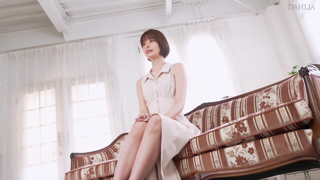 DLDSS-482 “A beautiful woman you’ll want to destroy” Tsukino Luna transfers to DAHLIA for an exclusive 38 orgasms… sweat and bodily fluids, “instinctual” creampie sex.