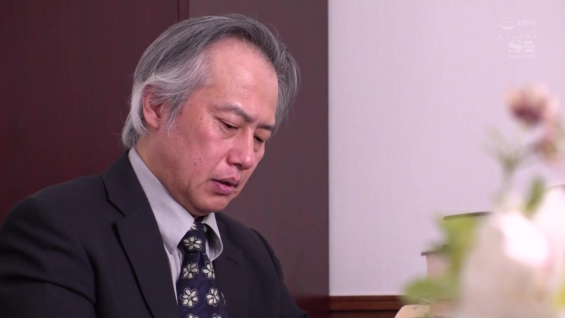 SSNI-594 In The School Library, That Bookworm Girl Started Giggling While She’s Tied Up And Can’t Move… Nene Yoshitaka