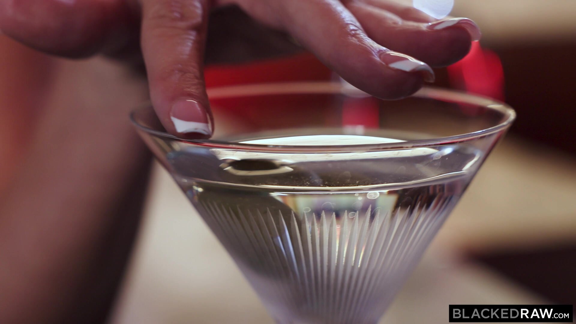 BlackedRaw – Ainslee