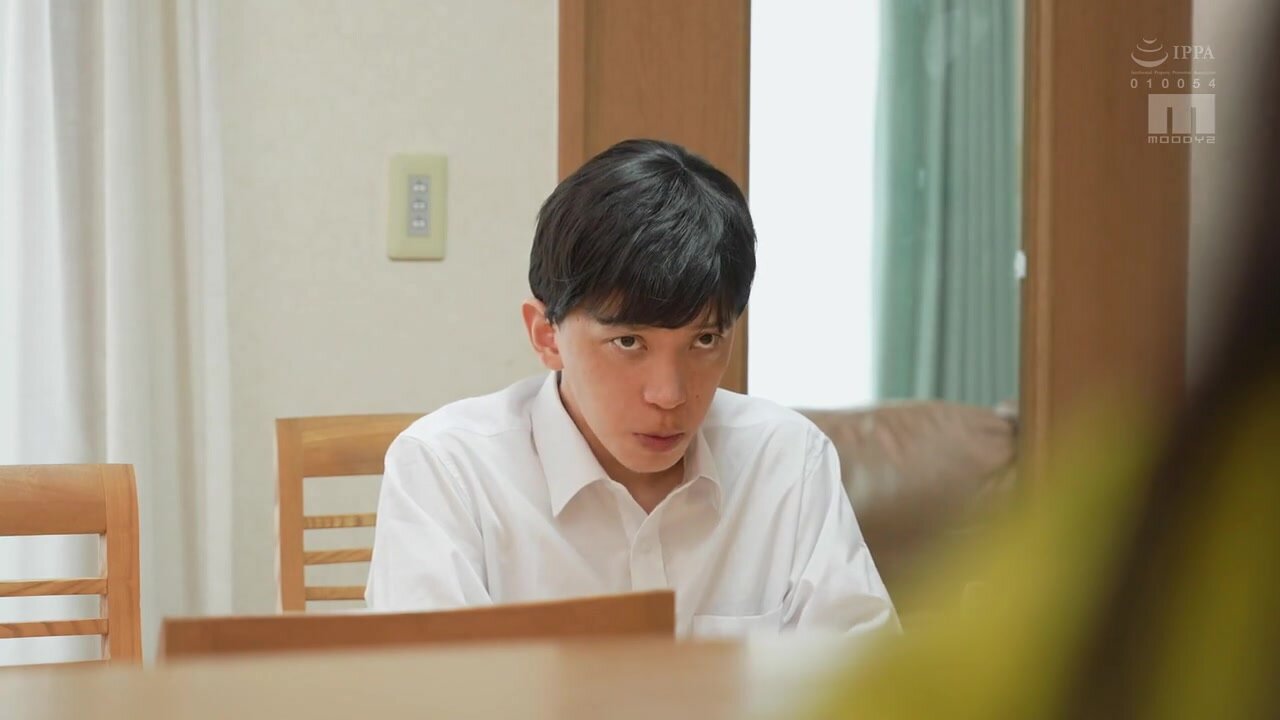 MIMK-266 I can squeeze my mom’s breasts as much as I want! ~I’ll let you out when you’ve had enough~ Live-action version Yuria Yoshine