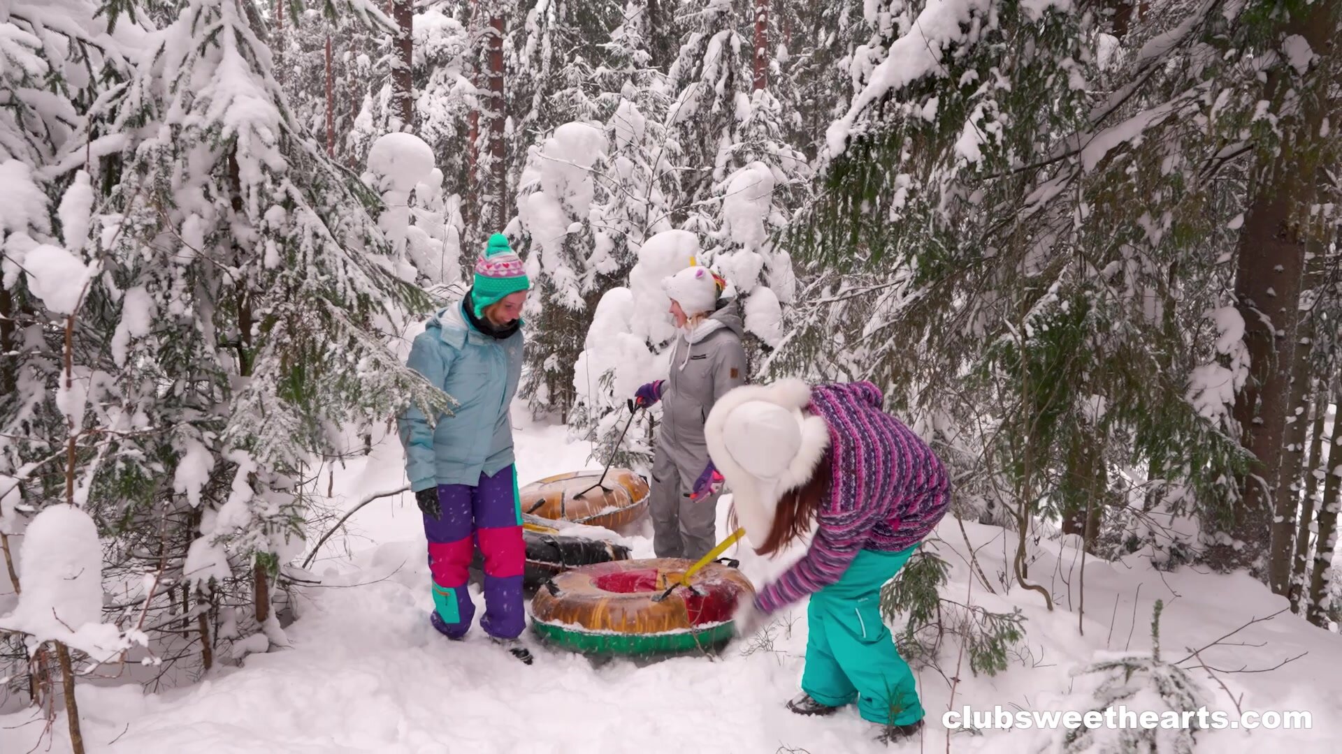 ClubSweethearts – Iris Murai Kate Rose And Alice Klay – Lesbian