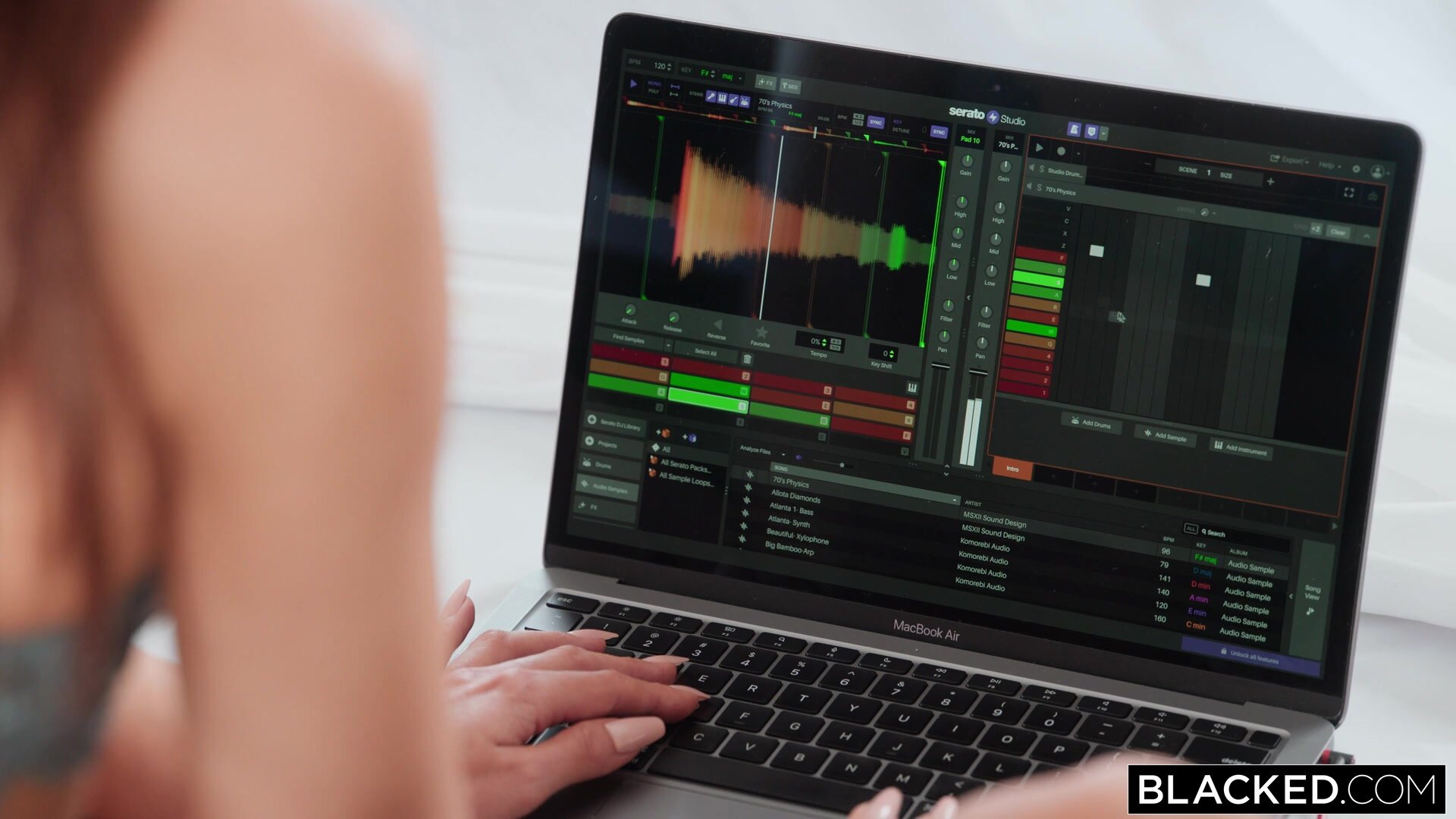 Blacked – Vanna Bardot – Tiny Beauty Vanna Cant Get Enough BBC