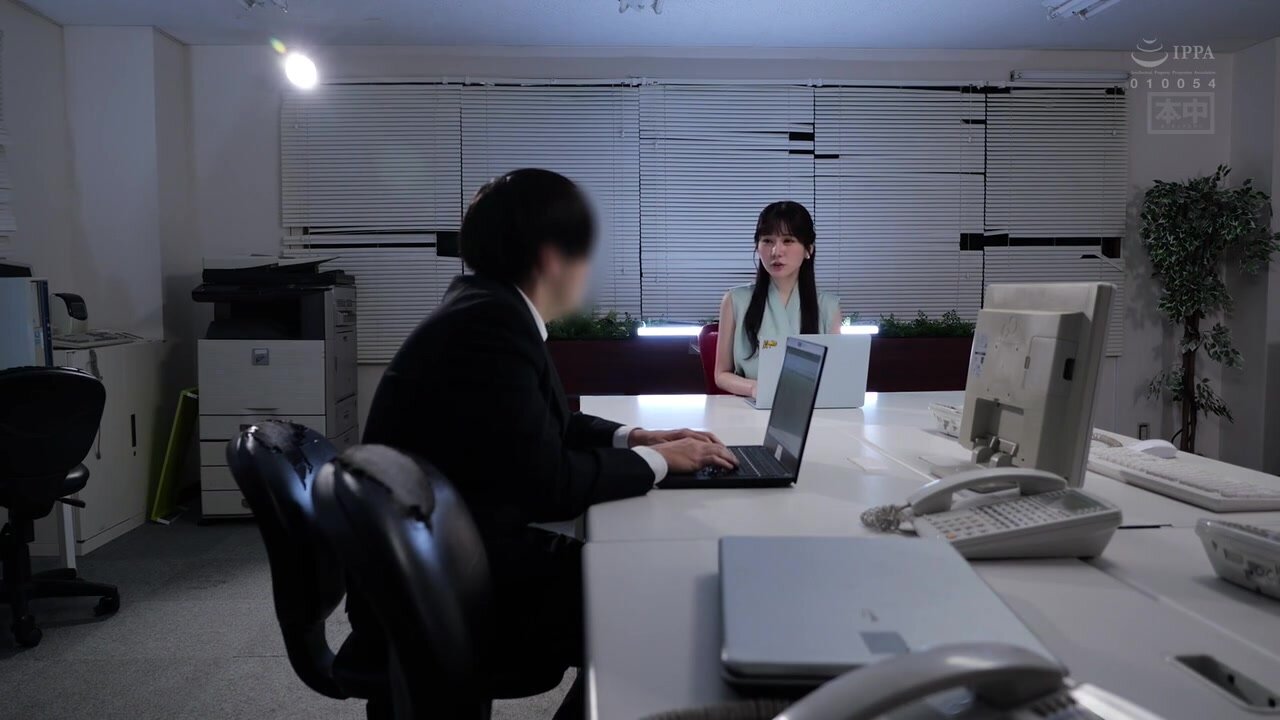 HMN-794 [Verification] AV actresses are sexier in private than on set…! She invites guys over for a drunk, squirting creampie orgy party – Mei Itsukaichi