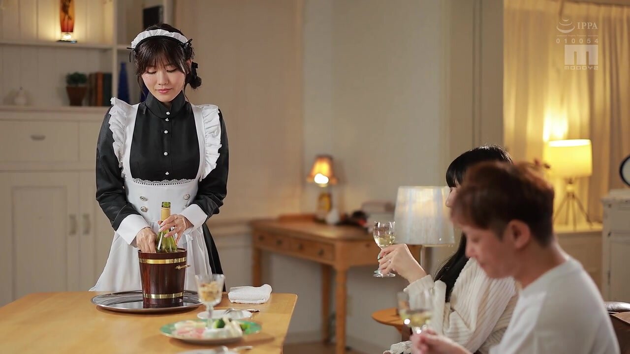 MIDA-528 The perfect maid who can do any housework has started to kill time by whispering in her ear and seducing her master (me)… The three days my wife was away, I begged her to cum inside me as the teasing maid teased me with her licking. Jinguji Nao