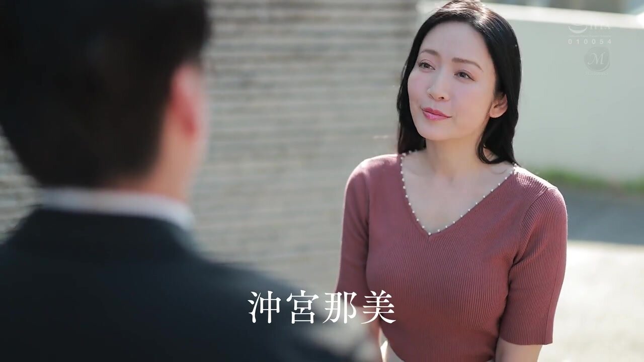 JUR-682 For her beloved husband, she becomes a substitute weekend urinal. She is repeatedly creampied by an extremely virile, evil old man until she becomes pregnant… Nami Okimiya