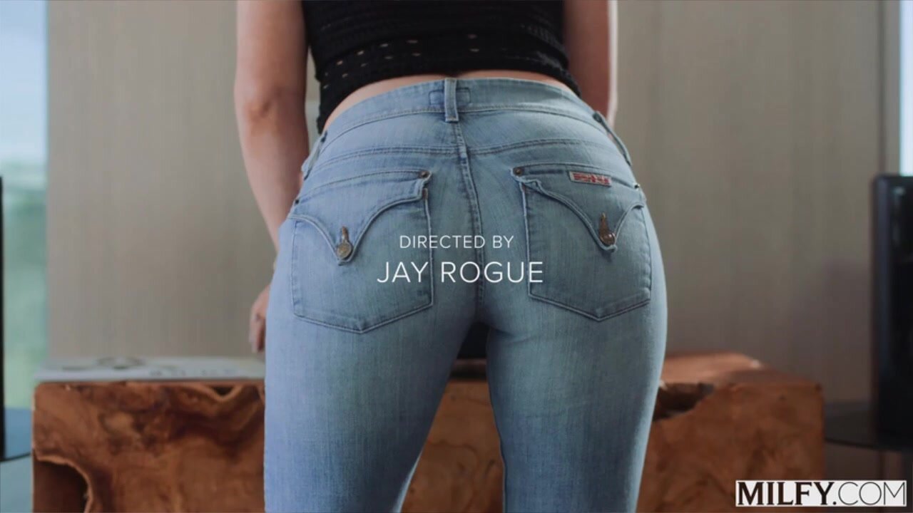 Sadie Summers – Anal-Loving MILF Has Secret BBC Affair 24 12 2025