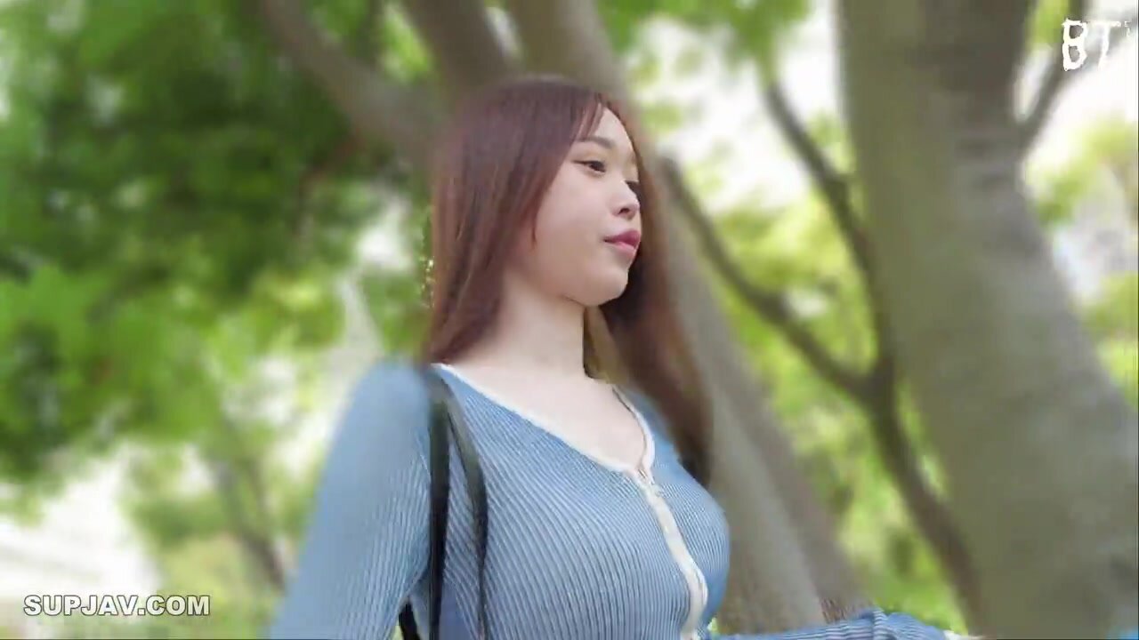 [Rib-Breaking] A Damn Cheeky Slender College Girl Has A Hard Fuck That Makes Her Pussy Spasm And Arch Its Back In Ecstasy