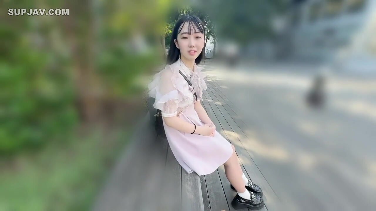 [My Parents Collapsed] This 18-year-old Girl With Super-thick Hair Decided To Save Up For Her Hospital Bills. Her Pussy Had Grown So Much That Her Pubic Hair Was Sticking Out Of Her Panties, And I Couldn’t Resist The Sudden Ejaculation.