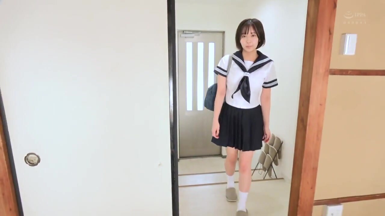 APAK-325 Creampie innocent G-cup gravure body Hina A kind older sister type beautiful girl has sex! “My pussy is going to break!” A voluptuous, jiggly screaming orgasm! Pounding and pounding cowgirl! Lewd climax student guidance Yui Hina