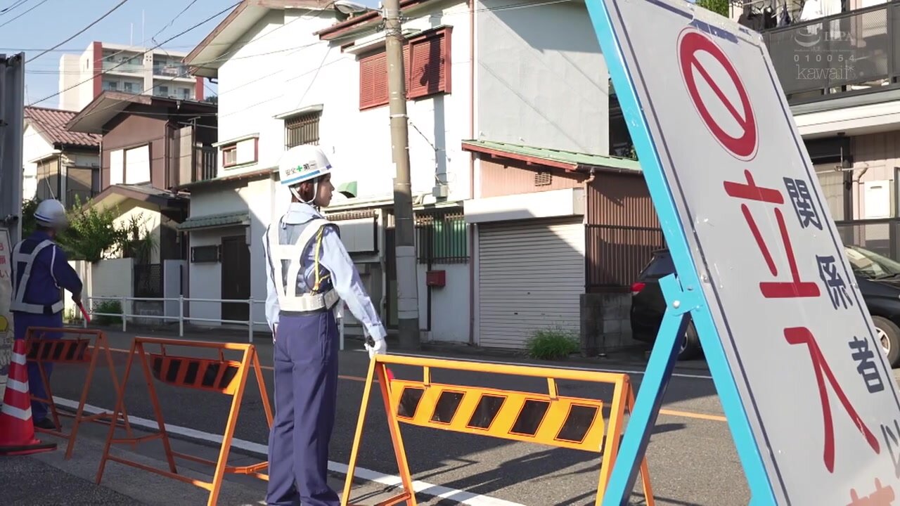 CAWD-947 The Youngest and Eroticest A-Cup Legal Lolita Traffic Guard in History AV Debut Shono Sora