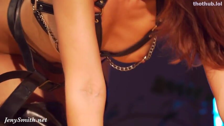 Jeny Smith – leather straps