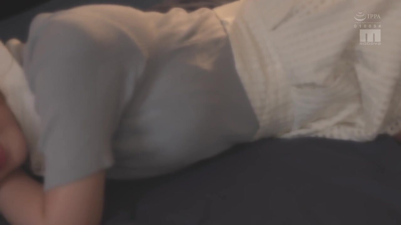 MIDA-499 To earn money for her mother’s medical expenses, my beloved girlfriend signed an employment contract with a shady wealthy man, and a month later… I never imagined she would become a crazy, ecstatic, drug-fueled maid… Ono Rikka